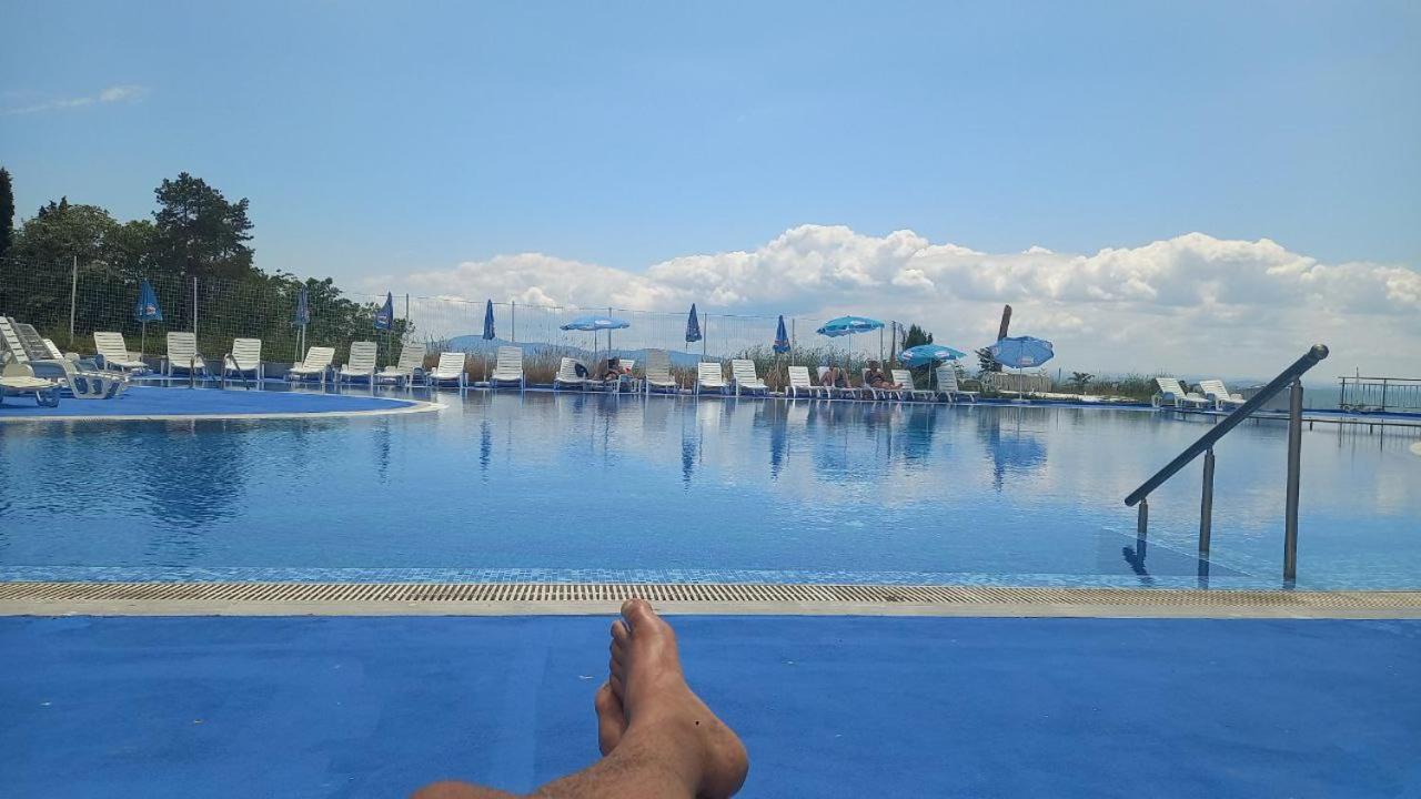 Pomorie Direkt Am Pool Apartman Kültér fotó